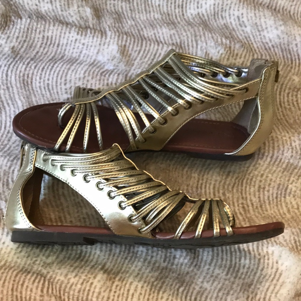 Sandal